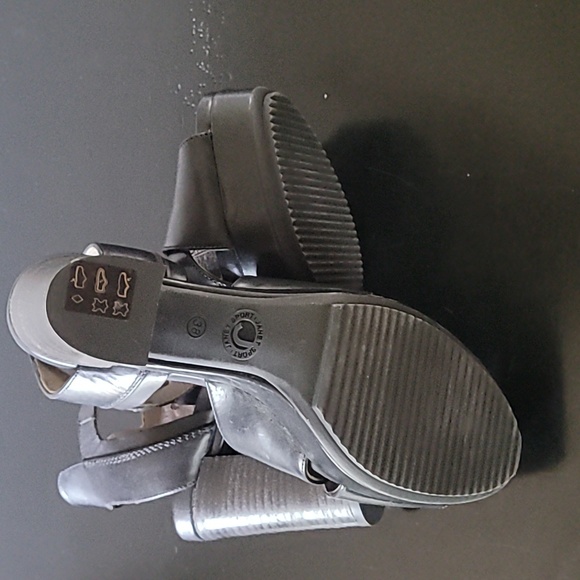 Janet Sport Platform Sandal Size 38 - Picture 8 of 8